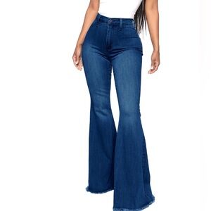Cello High Rise Bell Bottom Flare Jeans With Raw Hem Size 1